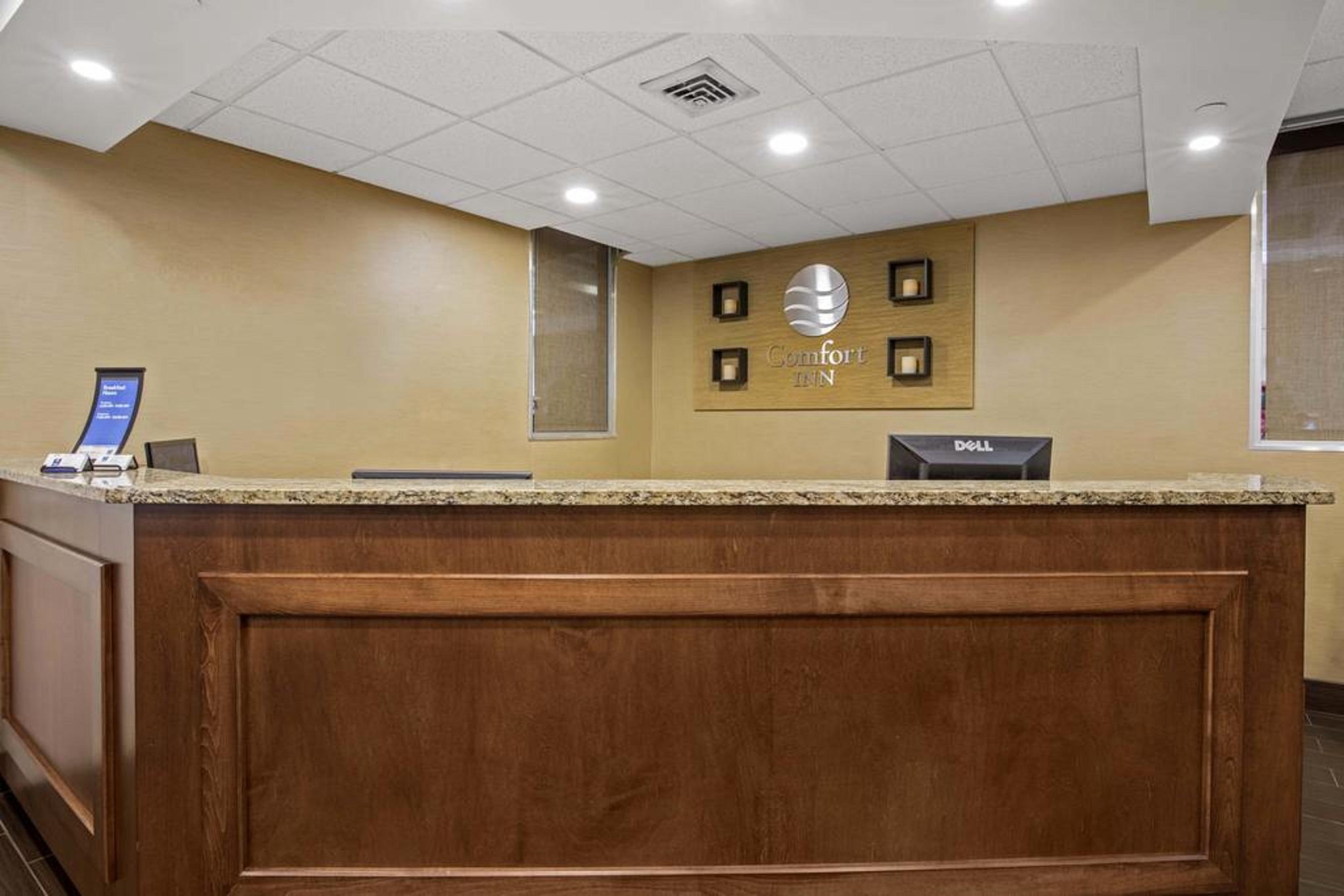 Comfort Downtown 3*