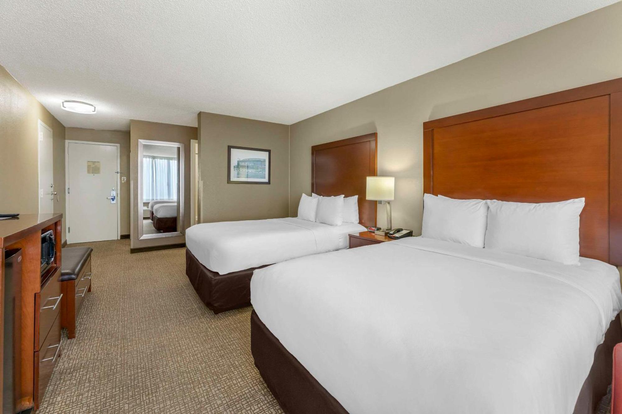 Comfort Downtown 3*