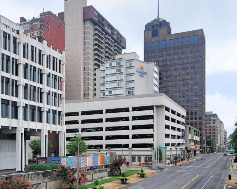 Comfort Downtown 3*